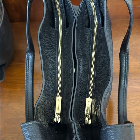 Michael Kors Black Leather Women's Bag - Picture 7 of 13